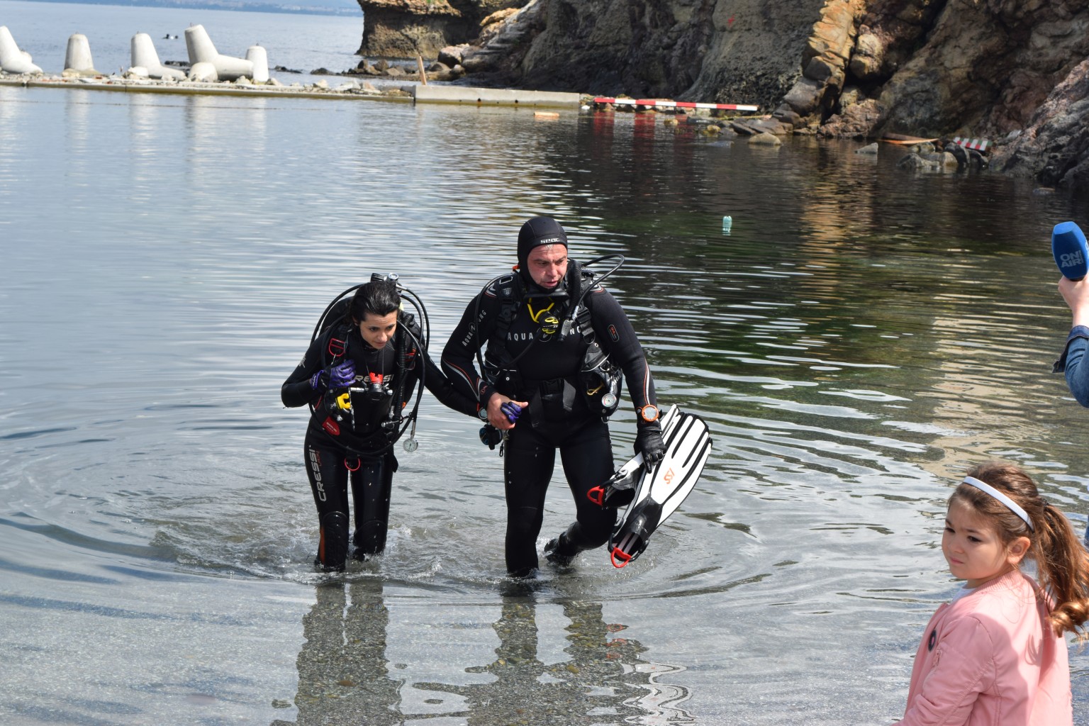 Divers cleaning the bay - Maya Ruseva © Burgas Municipality