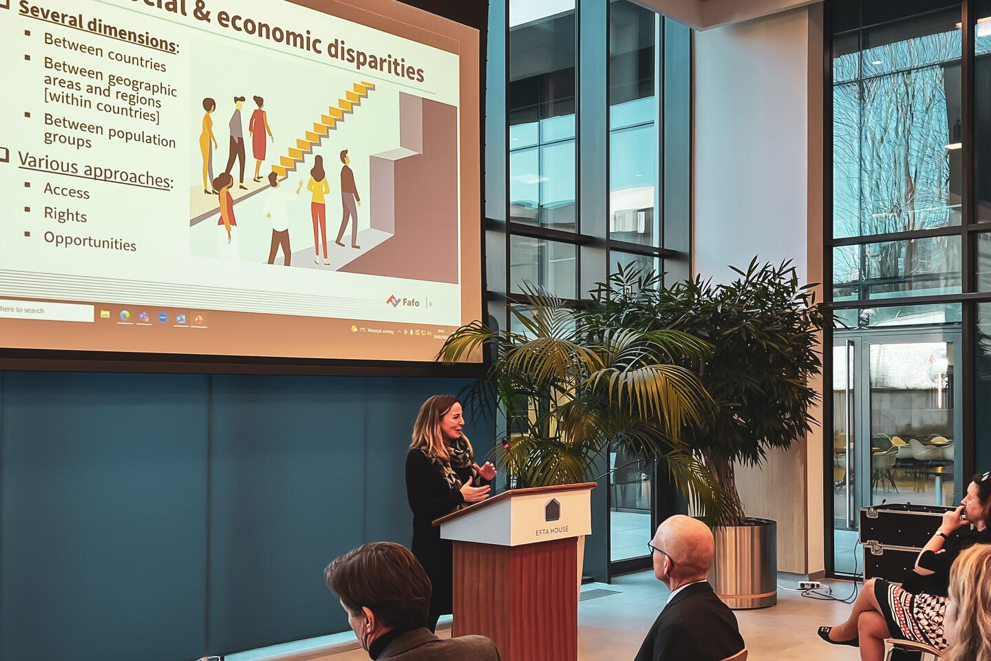 The researchers Kristin Dalen (pictured) and Åge A. Tiltnes from the Norwegian research foundation Fafo visited the EFTA House today to present their report