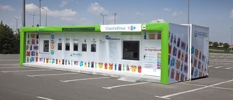 This is one of the waste collection points established outside a supermarket in Romania. Photo: Total Waste Management